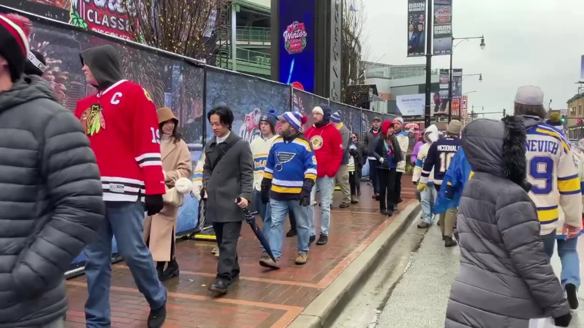 See fans begin to gather for the Winter Classic at Wrigley Field